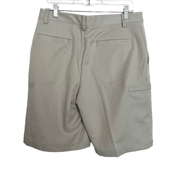 IZod Golf Beige Khaki Extreme Function Shorts W32 - Picture 2 of 11